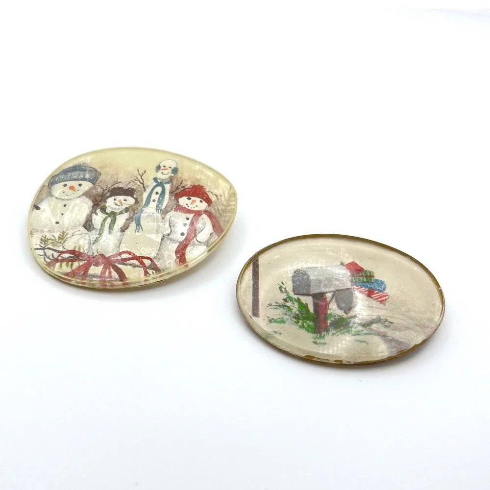 Vintage Christmas Snowman and Mailbox Eye Glass Brooch Pin‎ Set Winter Holiday